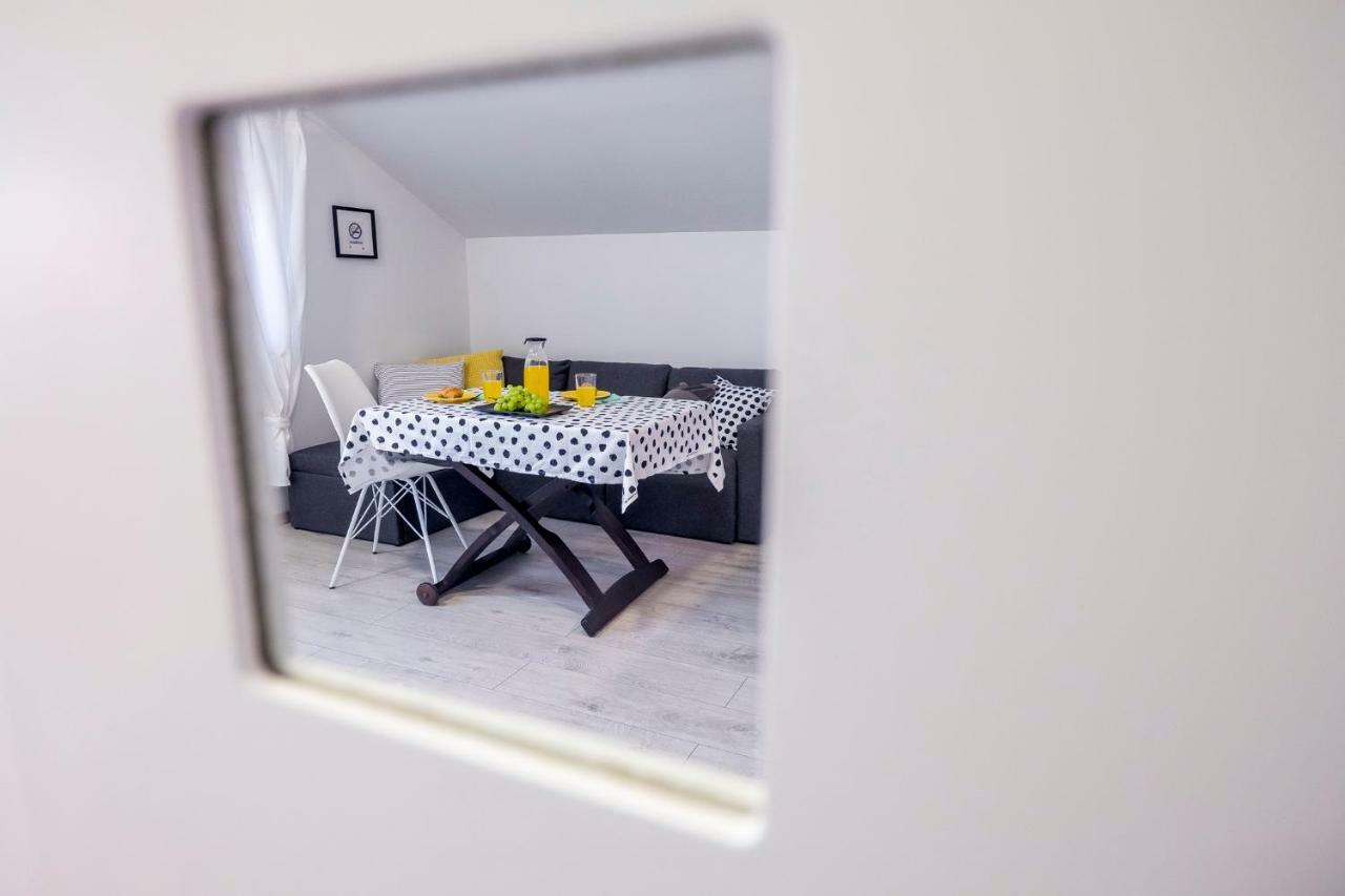 Le Petit Apartment Čilipi Exterior foto